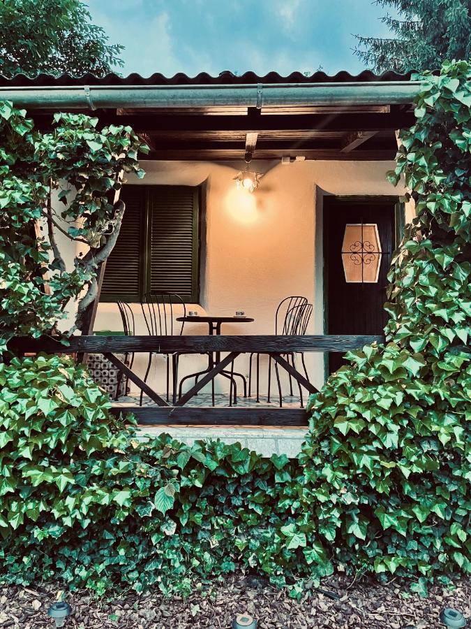 Mika'S Garden Villa เบลด ภายนอก รูปภาพ