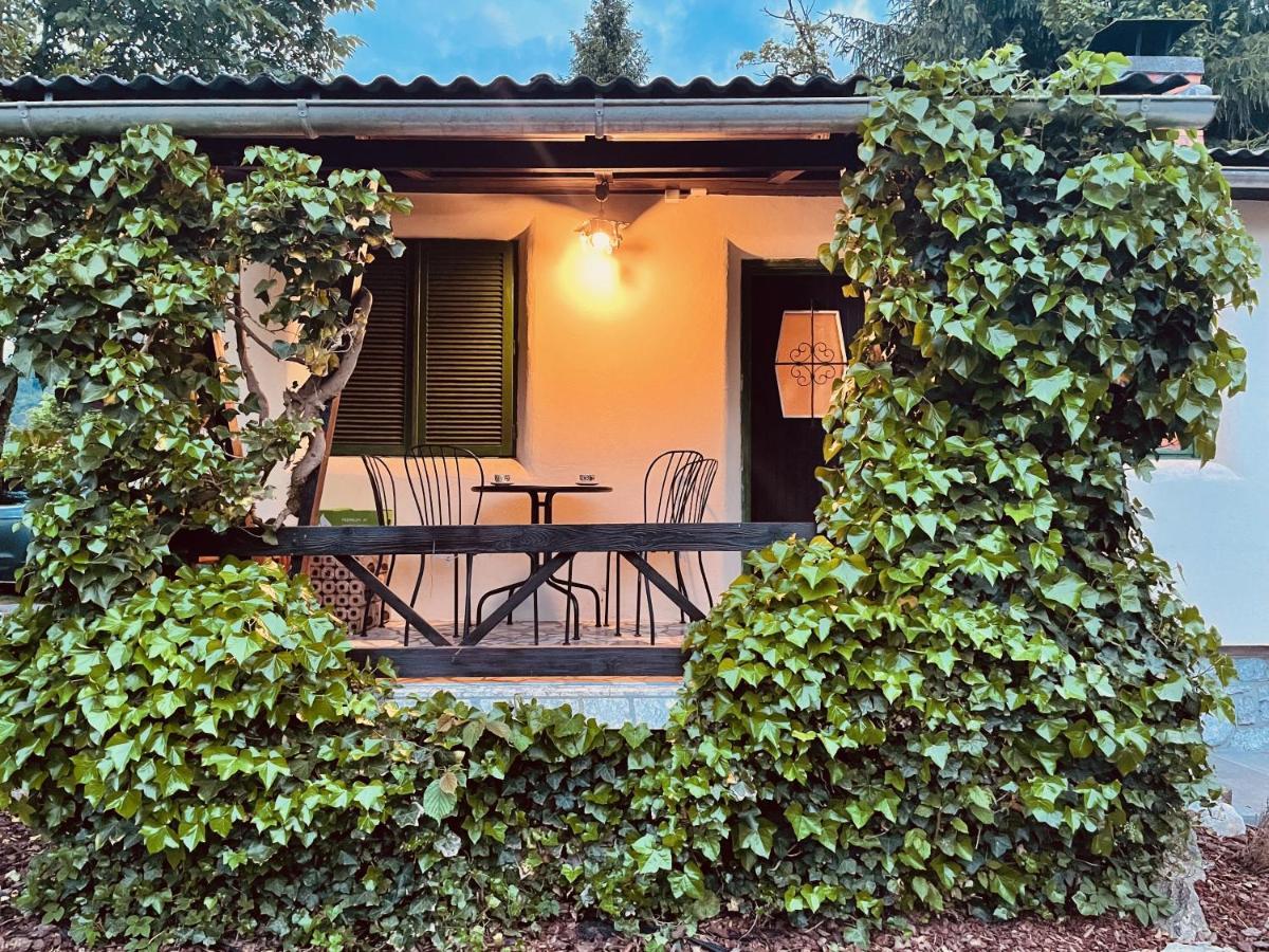 Mika'S Garden Villa เบลด ภายนอก รูปภาพ